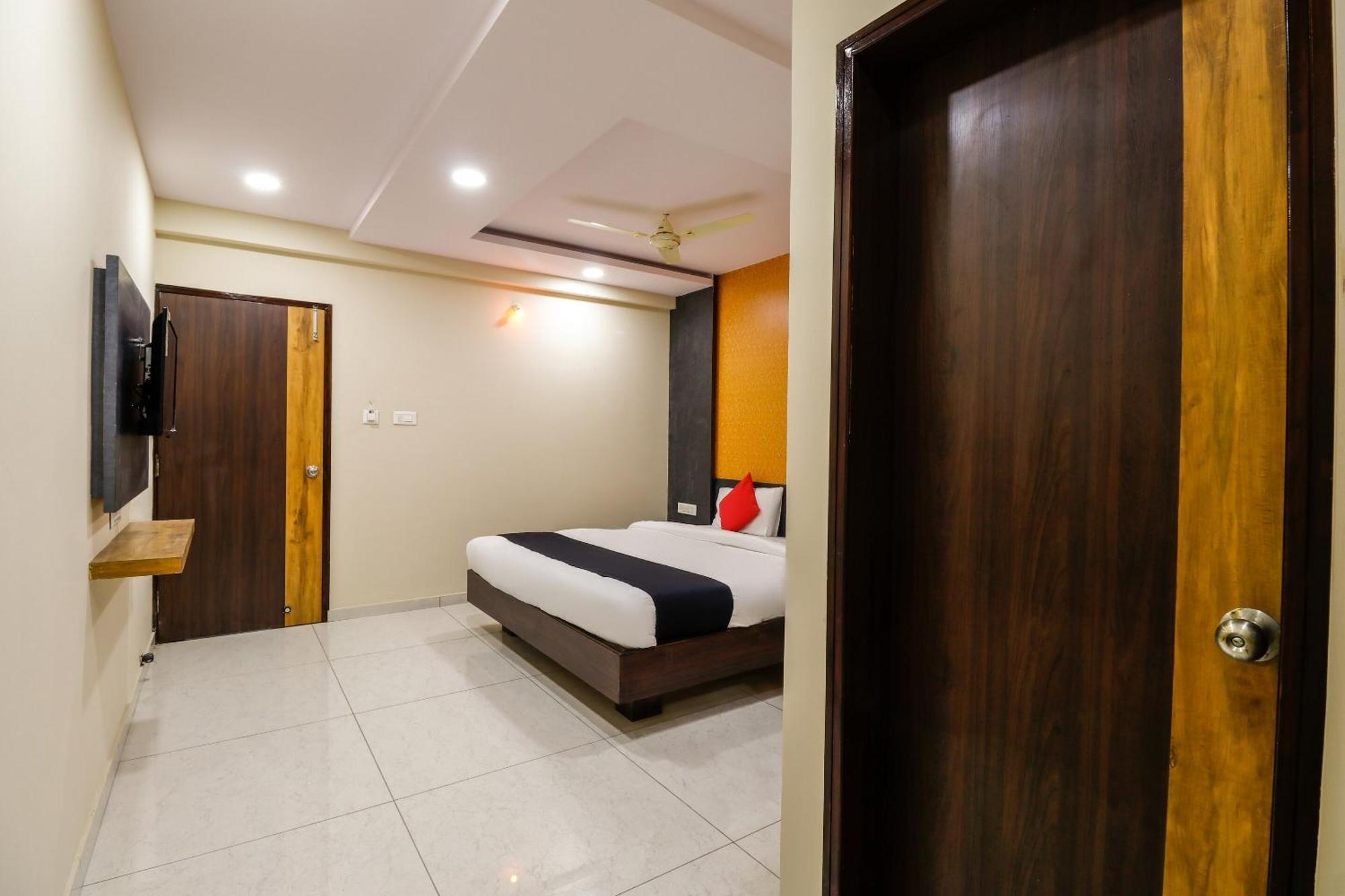 Hotel Capital O N R Residency Yelahanka Exterior foto