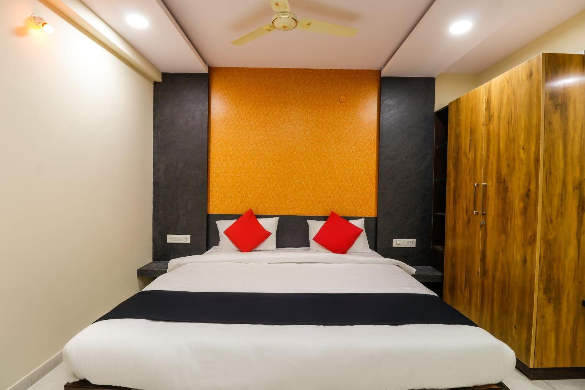 Hotel Capital O N R Residency Yelahanka Exterior foto